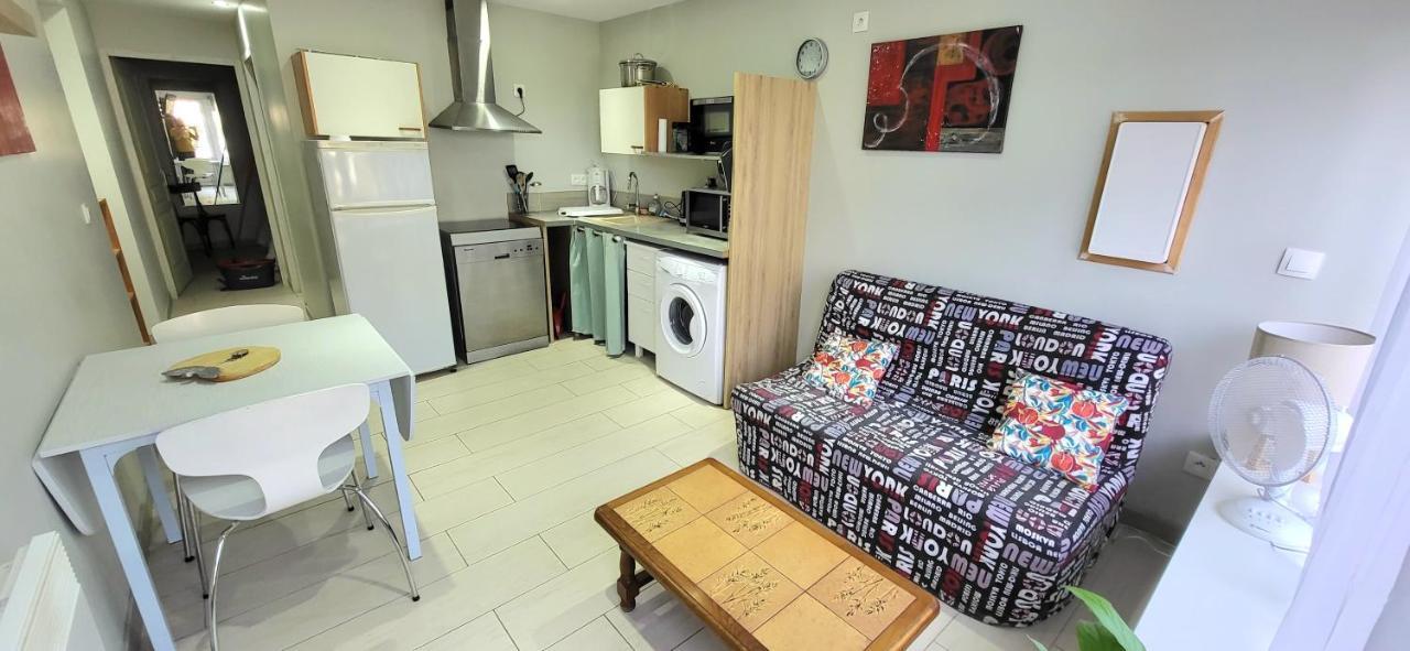 Residences Les Sansonnets "Appartements & Studios" Jonzac Exterior foto