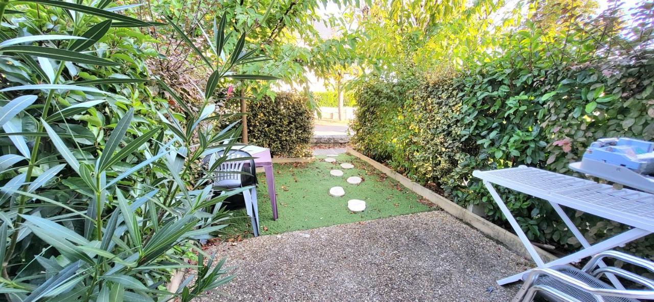 Residences Les Sansonnets "Appartements & Studios" Jonzac Exterior foto