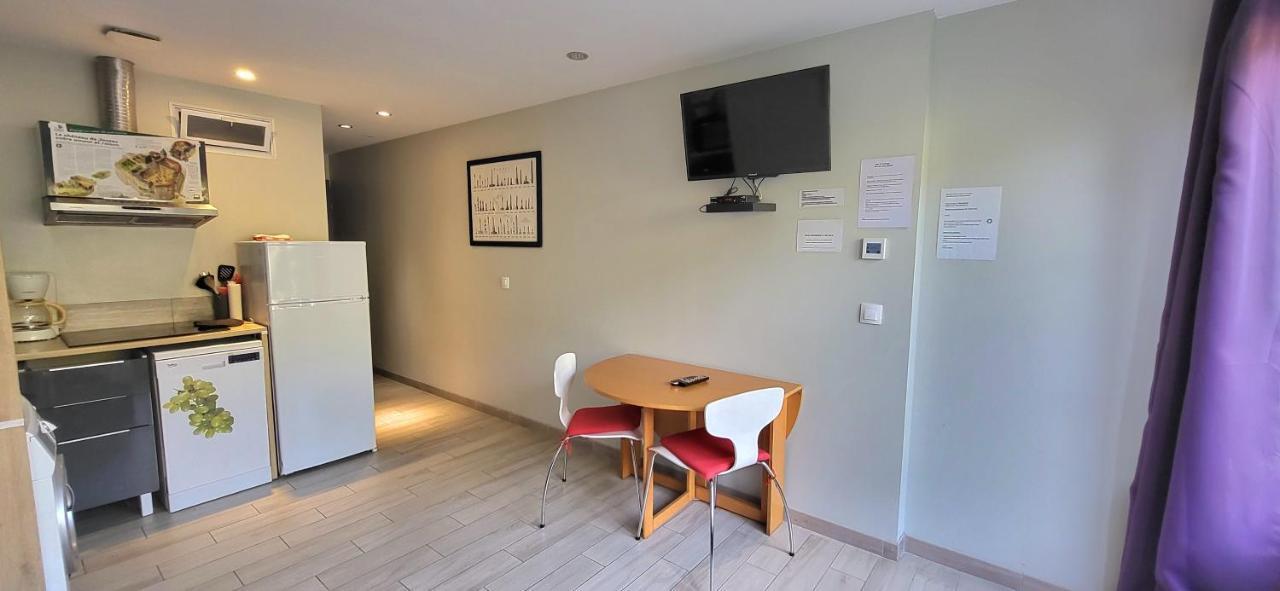 Residences Les Sansonnets "Appartements & Studios" Jonzac Exterior foto