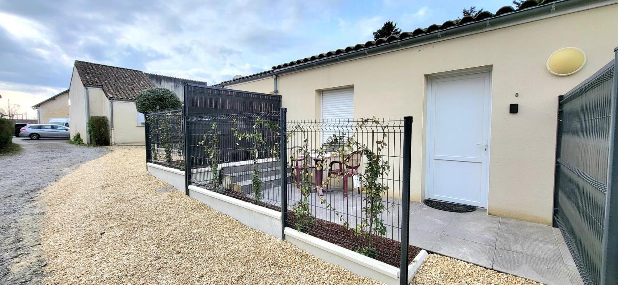 Residences Les Sansonnets "Appartements & Studios" Jonzac Exterior foto