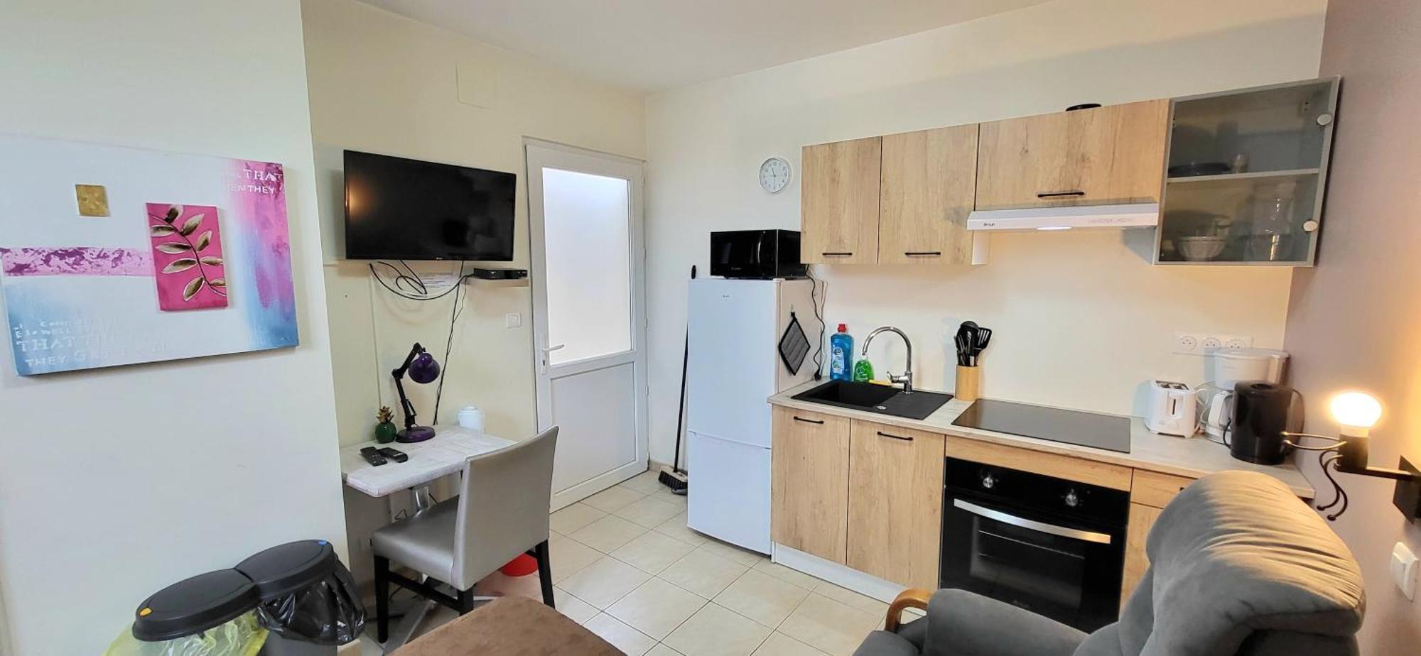 Residences Les Sansonnets "Appartements & Studios" Jonzac Exterior foto