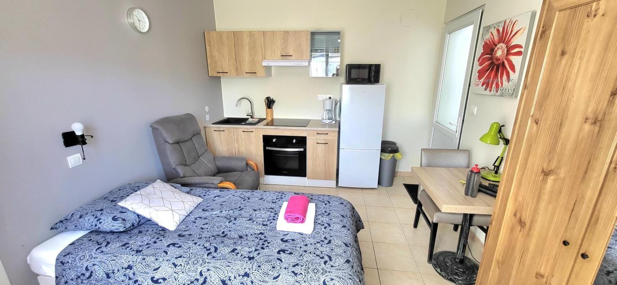 Residences Les Sansonnets "Appartements & Studios" Jonzac Exterior foto